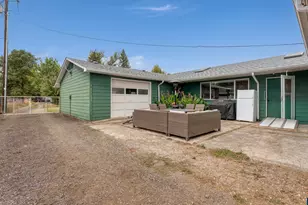 880 Hillview Dr, Lebanon, OR 97355 - Photo 36