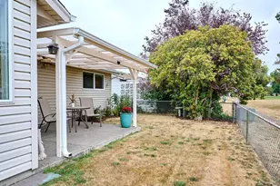 1090 Randolph Rd, Woodburn, OR 97071 - Photo 38