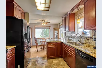 1090 Randolph Rd, Woodburn, OR 97071 - Photo 14