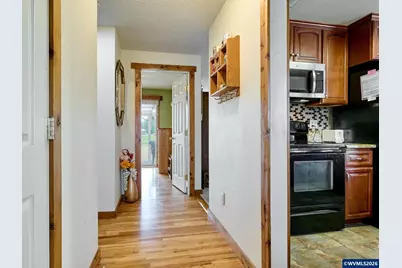 1090 Randolph Rd, Woodburn, OR 97071 - Photo 4