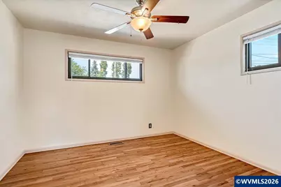 2260 Electric St SE, Salem, OR 97302 - Photo 12