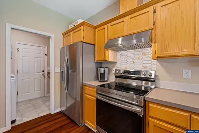 207 Sweden Cir, Silverton, OR 97381 - Photo 16