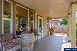 1005 S Water St, Silverton, OR 97381 - Photo 2