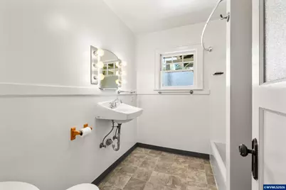 942 Summer St NE, Salem, OR 97301 - Photo 18
