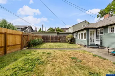 942 Summer St NE, Salem, OR 97301 - Photo 32