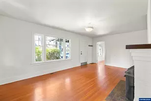 942 Summer St NE, Salem, OR 97301 - Photo 12