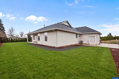 317 NE Clay St, Sublimity, OR 97385 - Photo 34