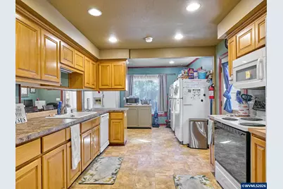 1145 Columbia St NE, Salem, OR 97301 - Photo 12