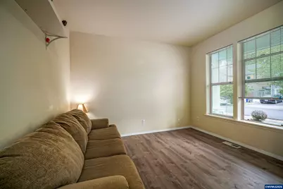 1725 Neota St NE, Salem, OR 97301 - Photo 8