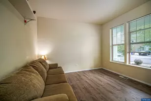 1725 Neota St NE, Salem, OR 97301 - Photo 8