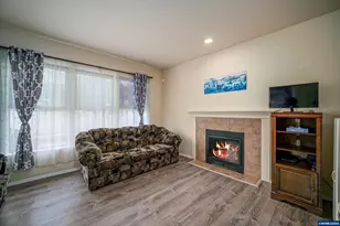 1725 Neota St NE, Salem, OR 97301 - Photo 10
