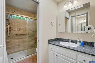 660 Snead Dr NE, Keizer, OR 97303 - Photo 40