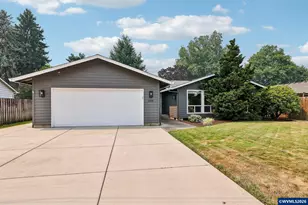 3495 Oak St, Hubbard, OR 97032 - Photo 2
