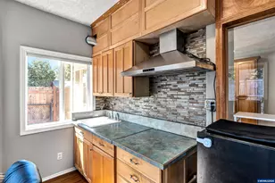 1689 Cinnamon Hill Dr, Salem, OR 97306 - Photo 40