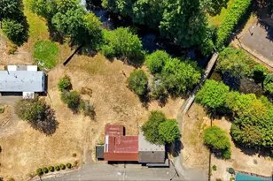 299 Mill St, Falls City, OR 97344 - Photo 4