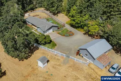 27927 Pine View Rd, Brownsville, OR 97327 - Photo 2