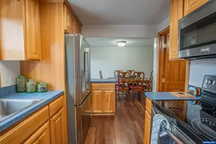 599 E St, Lebanon, OR 97355 - Photo 8