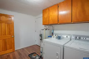 599 E St, Lebanon, OR 97355 - Photo 26