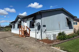 6793 Lakeside Dr NE, Salem, OR 97305 - Photo 1