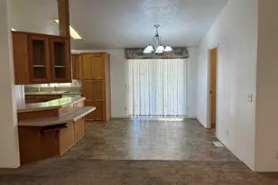 6793 Lakeside Dr NE, Salem, OR 97305 - Photo 6