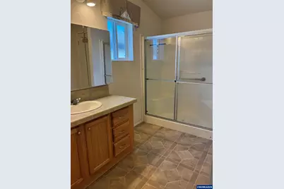 6793 Lakeside Dr NE, Salem, OR 97305 - Photo 24