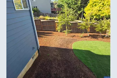 394 Golden Eagle St NW, Salem, OR 97304 - Photo 14