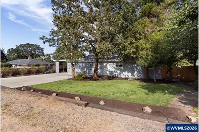 3158 19th Pl NW, Salem, OR 97304 - Photo 2