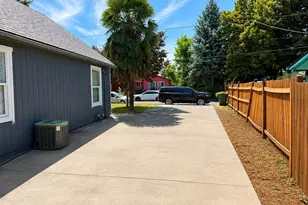 421 Stark St, Woodburn, OR 97071 - Photo 4