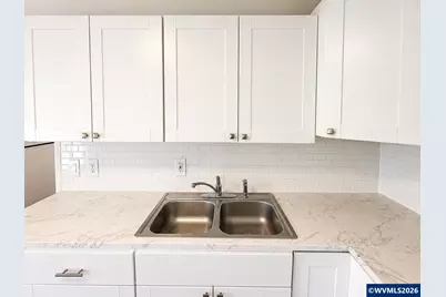 421 Stark St, Woodburn, OR 97071 - Photo 24