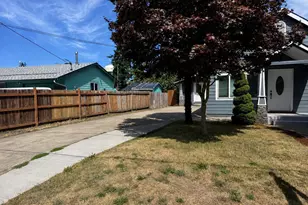 421 Stark St, Woodburn, OR 97071 - Photo 4