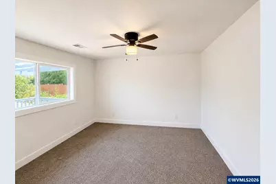 421 Stark St, Woodburn, OR 97071 - Photo 26