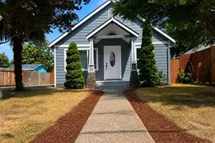 421 Stark St, Woodburn, OR 97071 - Photo 1