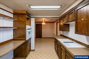3755 48th Ave NE, Salem, OR 97305 - Photo 14