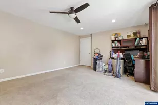 301 NW Denton St, Dallas, OR 97338 - Photo 14