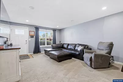 301 NW Denton Av, Dallas, OR 97338 - Photo 4