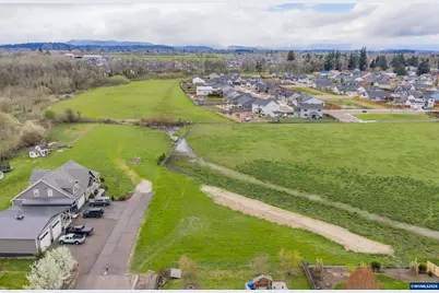 3250 Lauren Av, Albany, OR 97321 - Photo 1