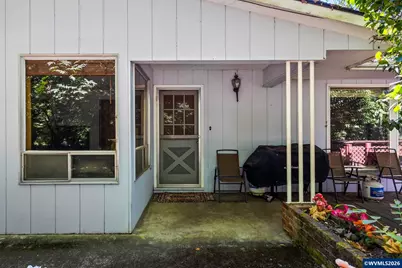 480 Carlson Av, Lebanon, OR 97355 - Photo 4