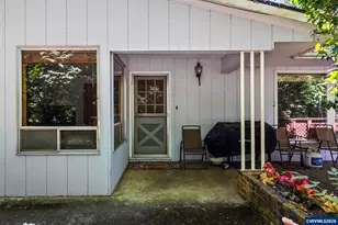 480 Carlson Av, Lebanon, OR 97355 - Photo 4