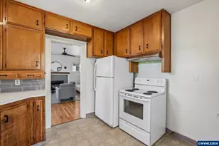 750 Belmont St NE, Salem, OR 97301 - Photo 8