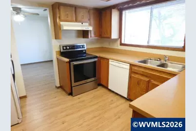 620 Ironwood Dr, Salem, OR 97306 - Photo 10