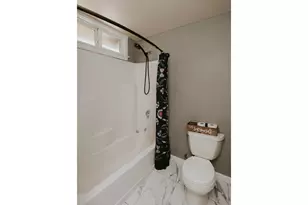 680 S 5th St, Harrisburg, OR 97446 - Photo 14