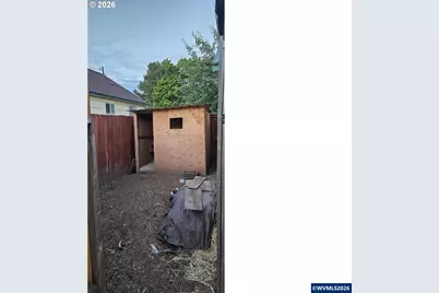 680 S 5th St, Harrisburg, OR 97446 - Photo 18