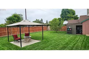 680 S 5th St, Harrisburg, OR 97446 - Photo 16