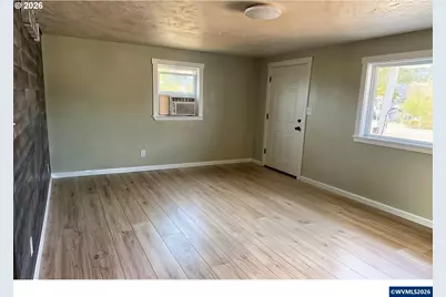 680 S 5th St, Harrisburg, OR 97446 - Photo 4