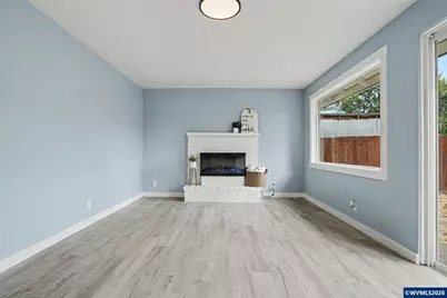 4742 Oak Park Dr NE, Salem, OR 97305 - Photo 10