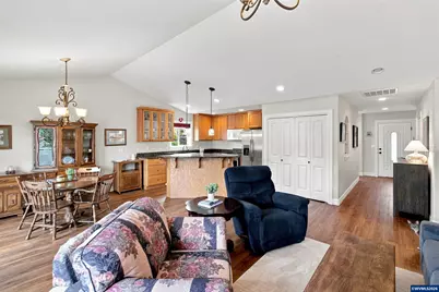 127 Miranda Av SE, Salem, OR 97306 - Photo 6
