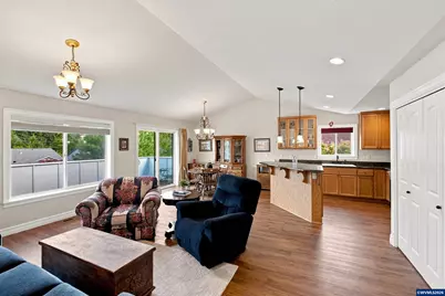127 Miranda Av SE, Salem, OR 97306 - Photo 8