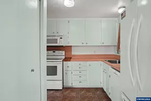 1635 Sallal Rd, Woodburn, OR 97071 - Photo 10