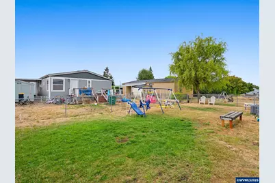 907 York St #84, Aumsville, OR 97325 - Photo 8