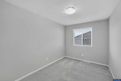 873 Kirksey St, Woodburn, OR 97071 - Photo 20